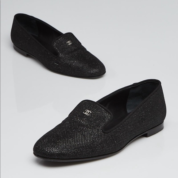 CHANEL - Picture 2 of 5